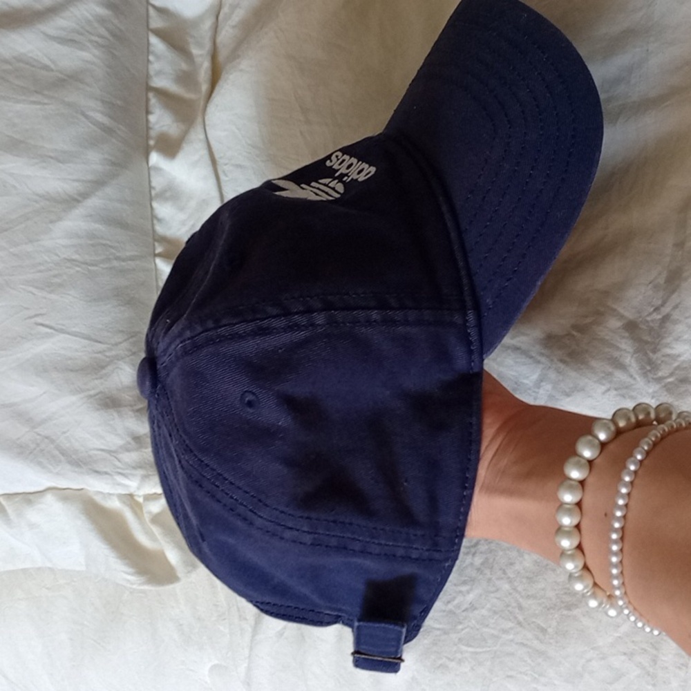 Adidas Cap - Picture 3 of 4
